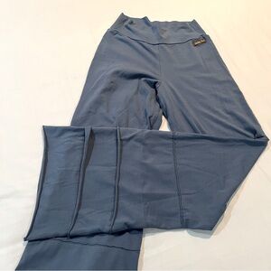 Matilda Jane Pull-on ruffleld Finn Pants Slate blue wide tiered leg size small